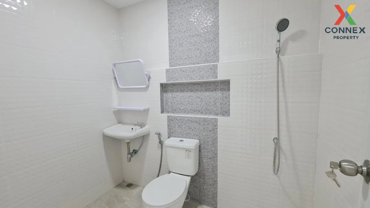 For Sale Townhouse/Townhome  , K.C. Ramindra 1 , Sam Wa Tawan Tok For Sale Townhouse/Townhome  , K.C. Ramindra 1 , Sam Wa Tawan Tok