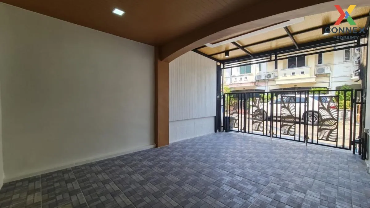 For Sale Townhouse/Townhome  , K.C. Ramindra 1 , Sam Wa Tawan Tok For Sale Townhouse/Townhome  , K.C. Ramindra 1 , Sam Wa Tawan Tok 4