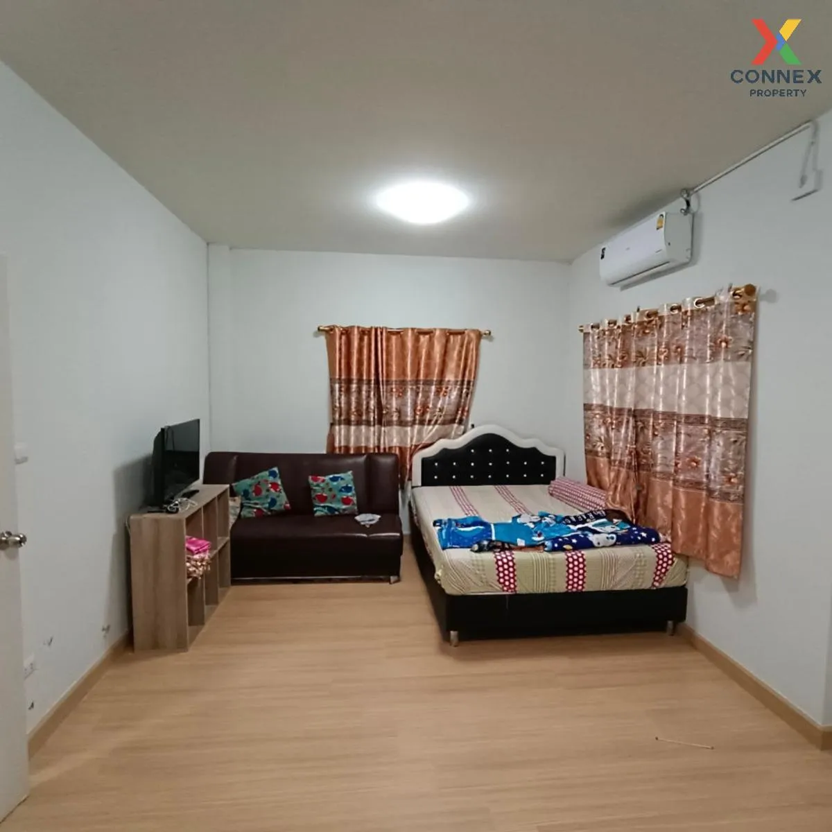 ขายทาวน์เฮ้าส์/ทาวน์โฮม  ประภัสสร วิลล์ อมตะนคร-หนองตำลึง หน้ากว้ 4