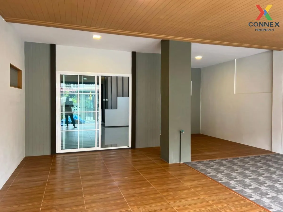 For Sale Townhouse/Townhome  , Baan Pruksa 11 , wide frontage , n