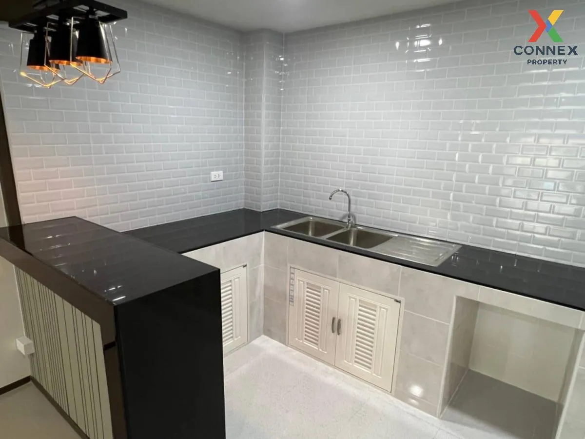 For Sale Townhouse/Townhome  , Baan Pruksa 11 , wide frontage , n