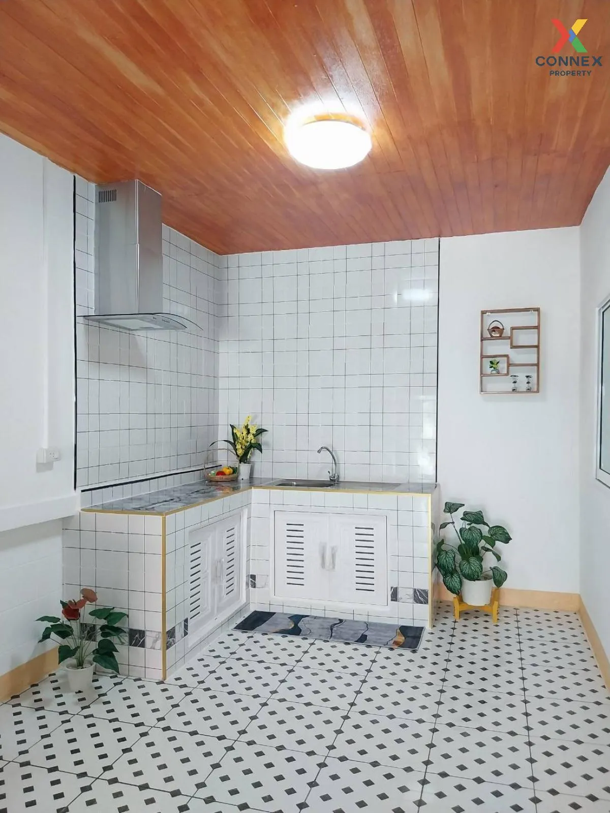 ขายทาวน์เฮ้าส์/ทาวน์โฮม  บ้านนันทวัน 5 หน้ากว้าง รีโนเวทใหม่ โคกแ