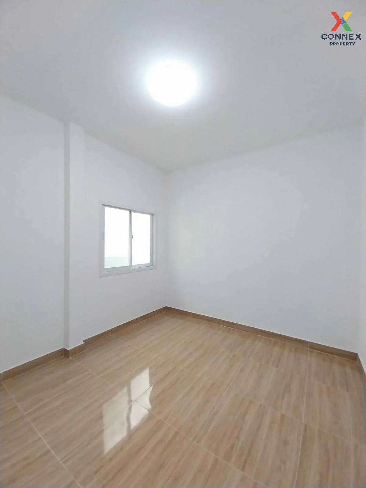 ขายทาวน์เฮ้าส์/ทาวน์โฮม  บ้านนันทวัน 5 หน้ากว้าง รีโนเวทใหม่ โคกแ