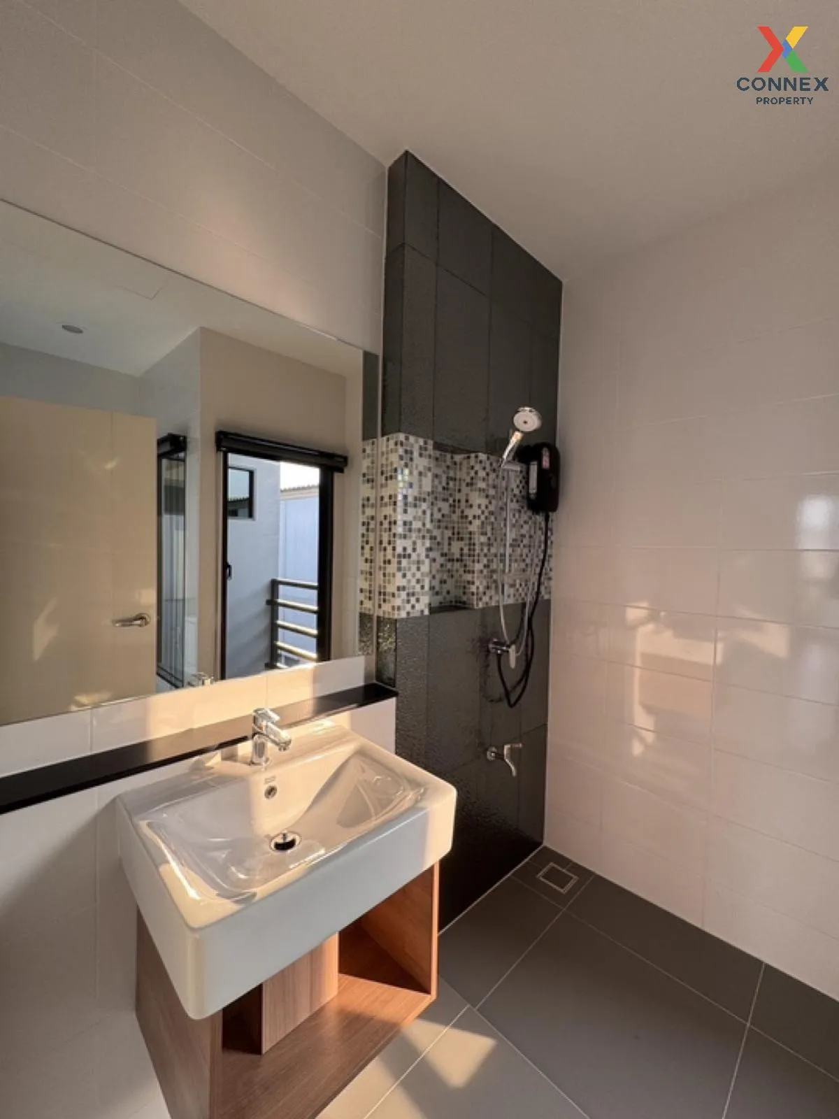 เช่าทาวน์เฮ้าส์/ทาวน์โฮม  บ้านกลางเมือง พระราม 9-กรุงเทพกรีฑา ทับ