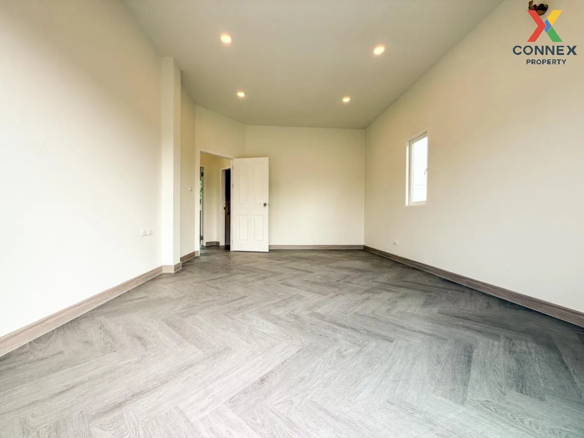 For Sale House , The Villa Rattanathibet , newly renovated , MRT- For Sale House , The Villa Rattanathibet , newly renovated , MRT-