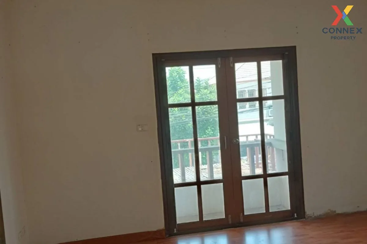 ขายบ้าน  ลิฟวิ่ง นารา รามคำแหง - สุวรรณภูมิ คลองสองต้นนุ่น เขต ลา