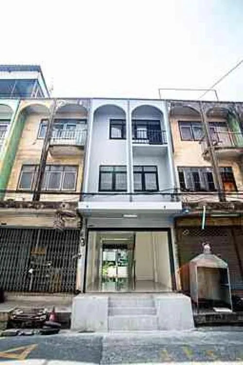 For Sale 3-storey commercial building, Ramkhamhaeng 32 , Hua Mak , Bang Kapi , Bangkok , CX-117302