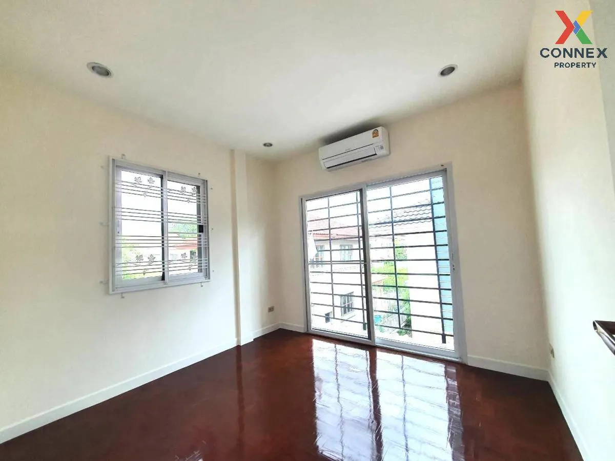 For Sale House , Chaiyaphruek Soi Wat Lat Pladuk , MRT-Khong Bang