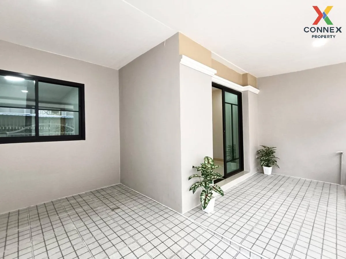 For Sale Townhouse/Townhome  , Baan Buathong 4 Baan Kluay-Sai Noi