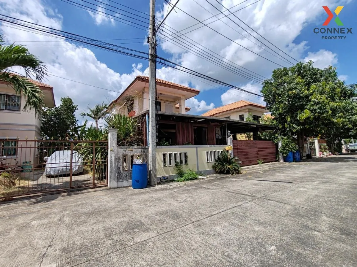 For Sale House , Arisara 3 Phase 2 , Khlong Phra Udom , Lat Lum K 1