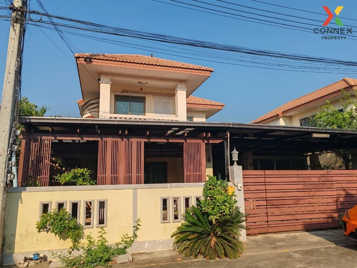 For Sale House , Arisara 3 Phase 2 , Khlong Phra Udom , Lat Lum K 2