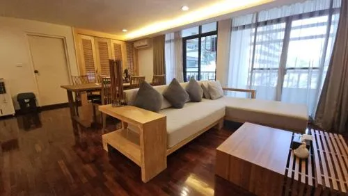 เช่าคอนโด  บ้านจันทร์ คอนโด BTS-ทองหล่อ คลองตันเหนือ เขต วัฒนา กรุงเทพ CX-117610