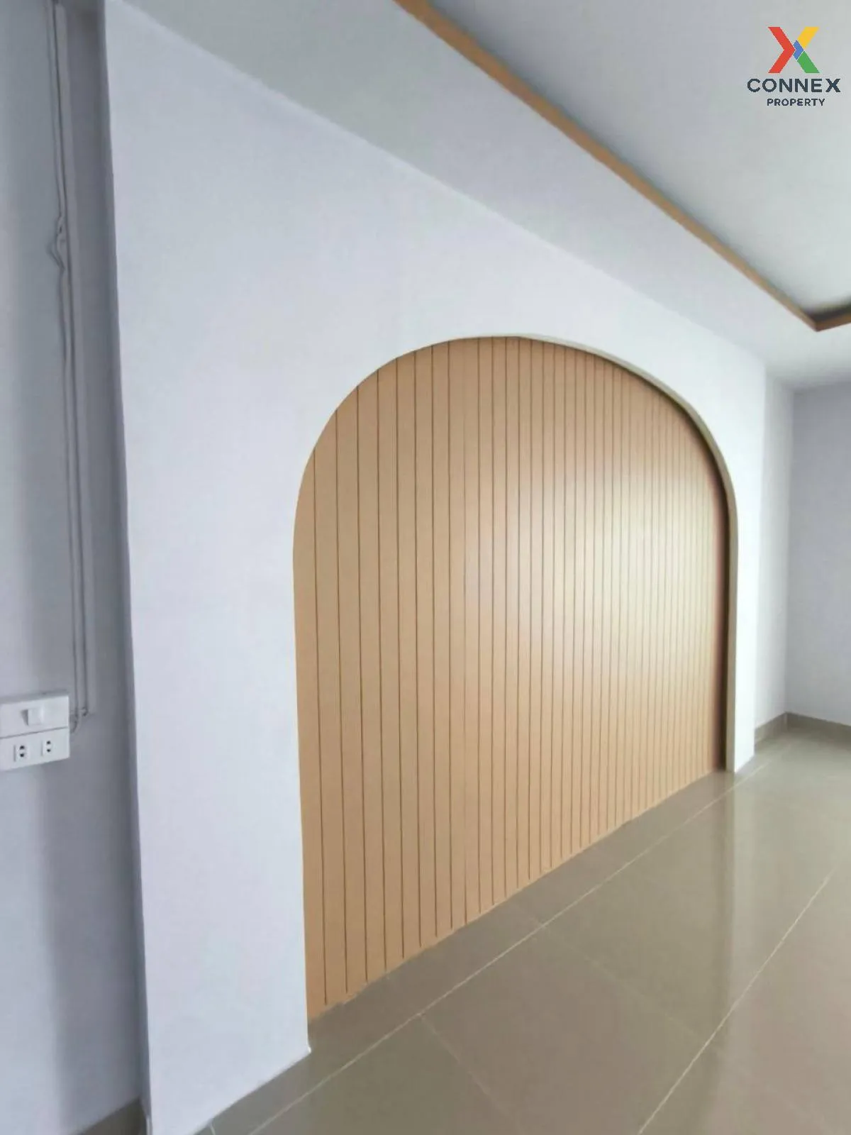 ขายทาวน์เฮ้าส์/ทาวน์โฮม  บ้านกลางซอย คูคต รีโนเวทใหม่ BTS-คูคต คู