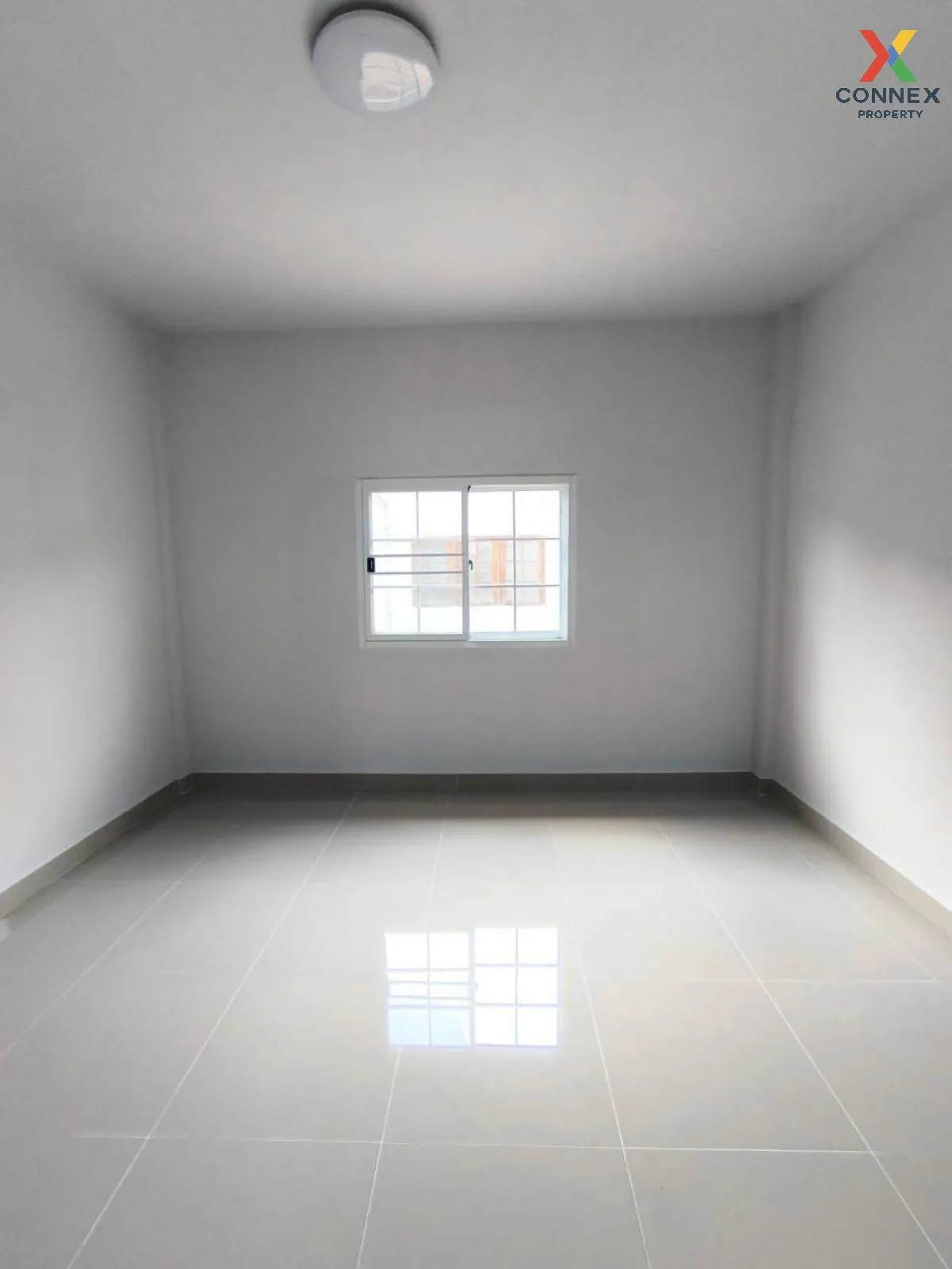 ขายทาวน์เฮ้าส์/ทาวน์โฮม  บ้านกลางซอย คูคต รีโนเวทใหม่ BTS-คูคต คู