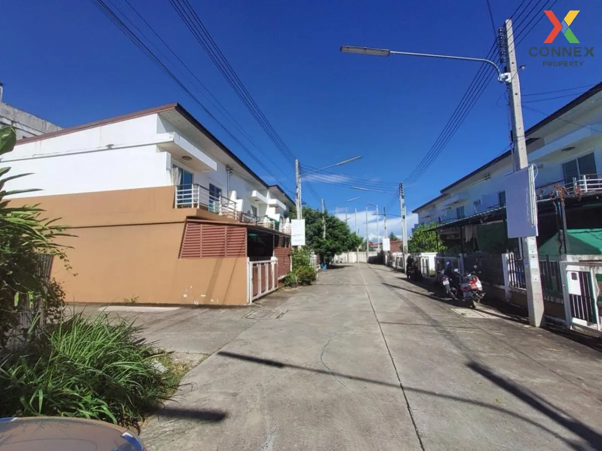 ขายทาวน์เฮ้าส์/ทาวน์โฮม  ดีดี แลนด์ แอนด์ เฮ้าส์ ศรีราชา บึง ศรีร ขายทาวน์เฮ้าส์/ทาวน์โฮม  ดีดี แลนด์ แอนด์ เฮ้าส์ ศรีราชา บึง ศรีร