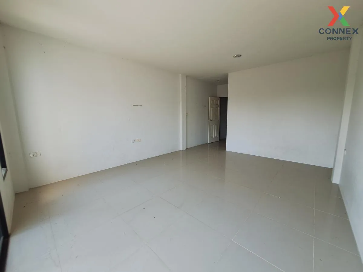 For Sale Commercial Building , City Home Sriracha , Thung Sukhla  For Sale Commercial Building , City Home Sriracha , Thung Sukhla
