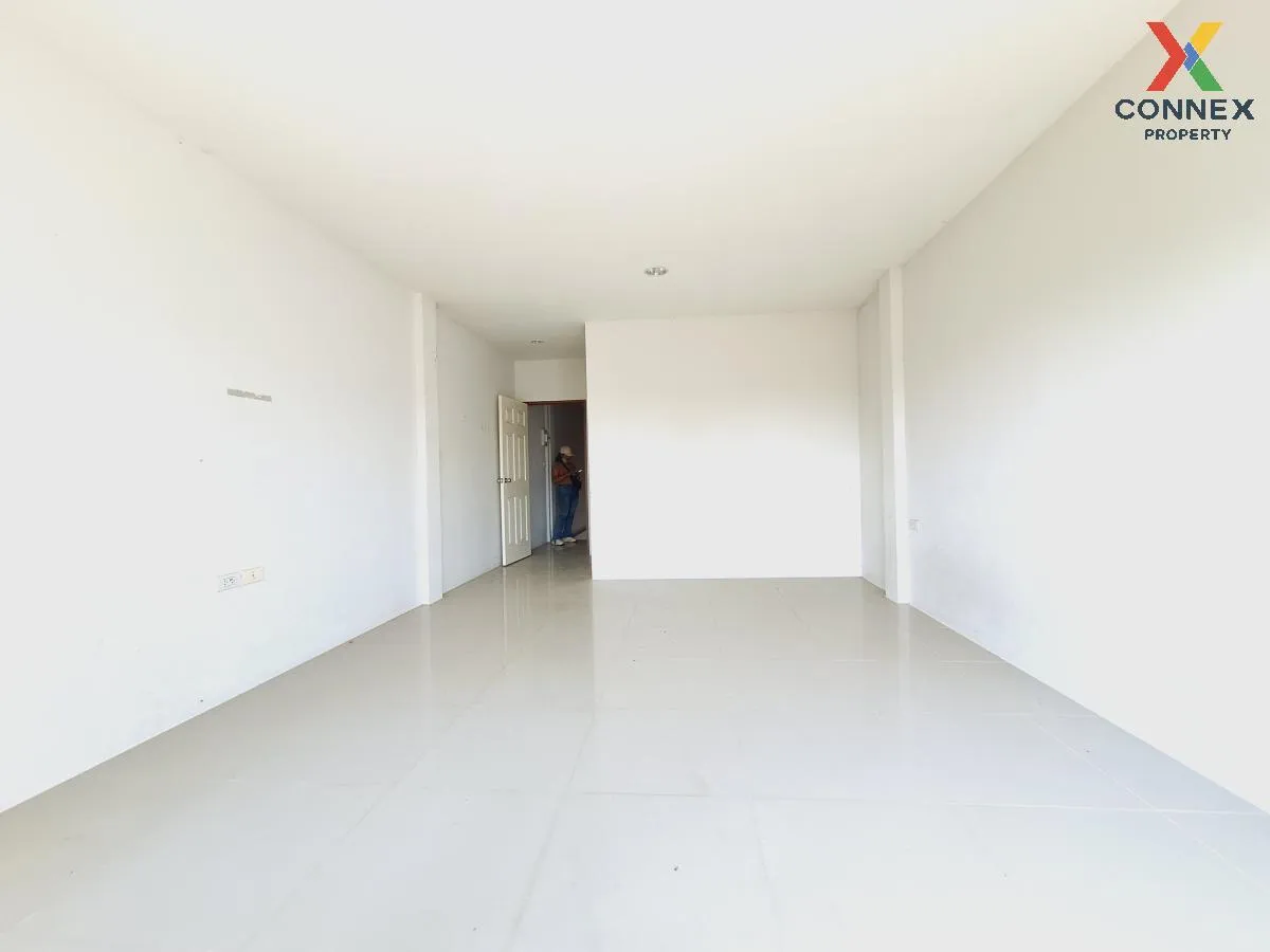 For Sale Commercial Building , City Home Sriracha , Thung Sukhla  For Sale Commercial Building , City Home Sriracha , Thung Sukhla