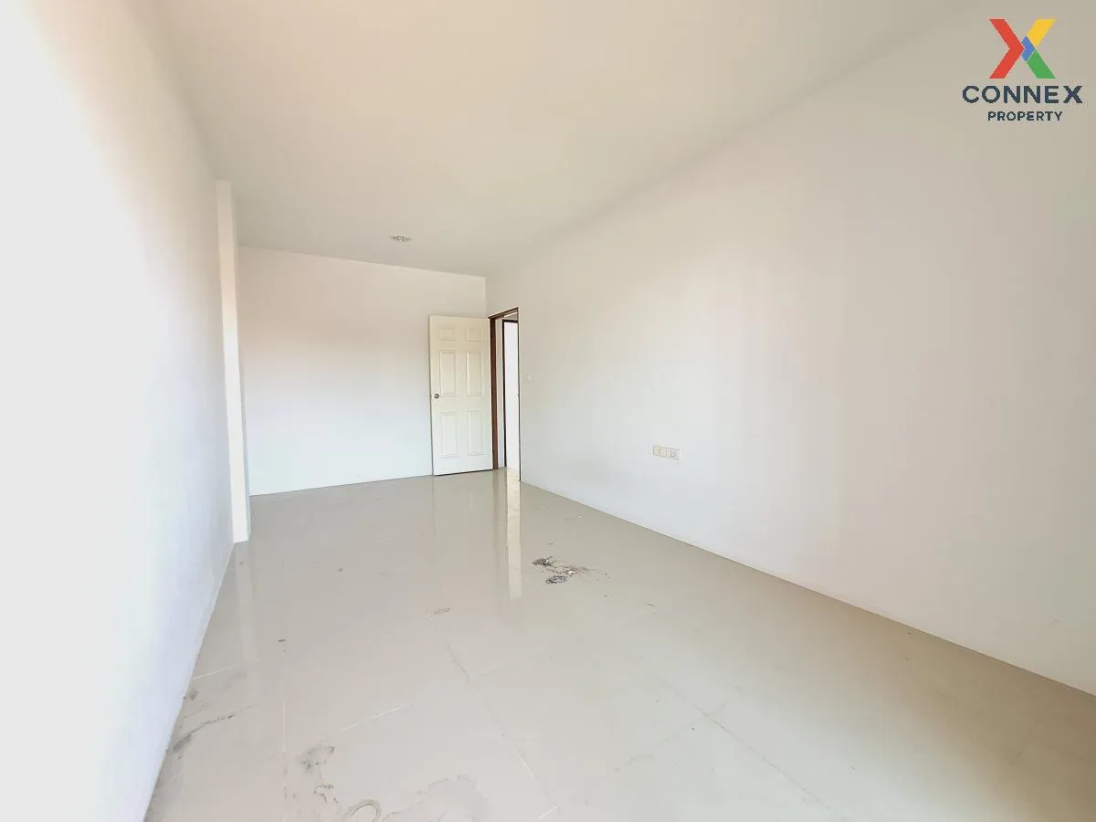For Sale Commercial Building , City Home Sriracha , Thung Sukhla  For Sale Commercial Building , City Home Sriracha , Thung Sukhla