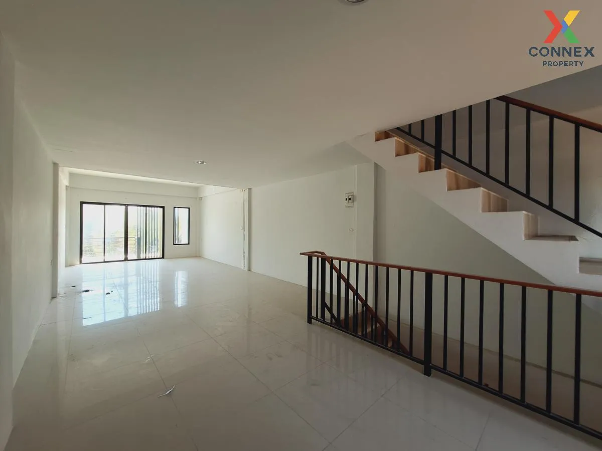 For Sale Commercial Building , City Home Sriracha , Thung Sukhla  For Sale Commercial Building , City Home Sriracha , Thung Sukhla