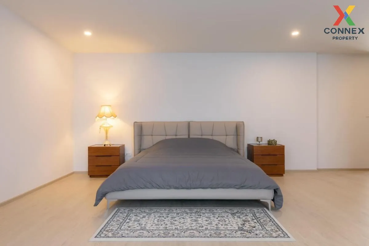 For Sale House near MRT Sam Yot , Bowon Niwet , Phra Nakhon , Ban For Sale House near MRT Sam Yot , Bowon Niwet , Phra Nakhon , Ban