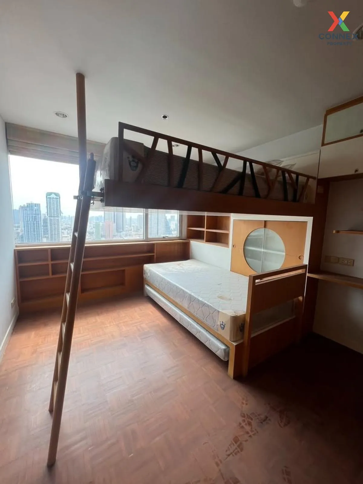 For Sale Condo , Silom Suite , high floor , BTS-Saint Louis , Sil For Sale Condo , Silom Suite , high floor , BTS-Saint Louis , Sil