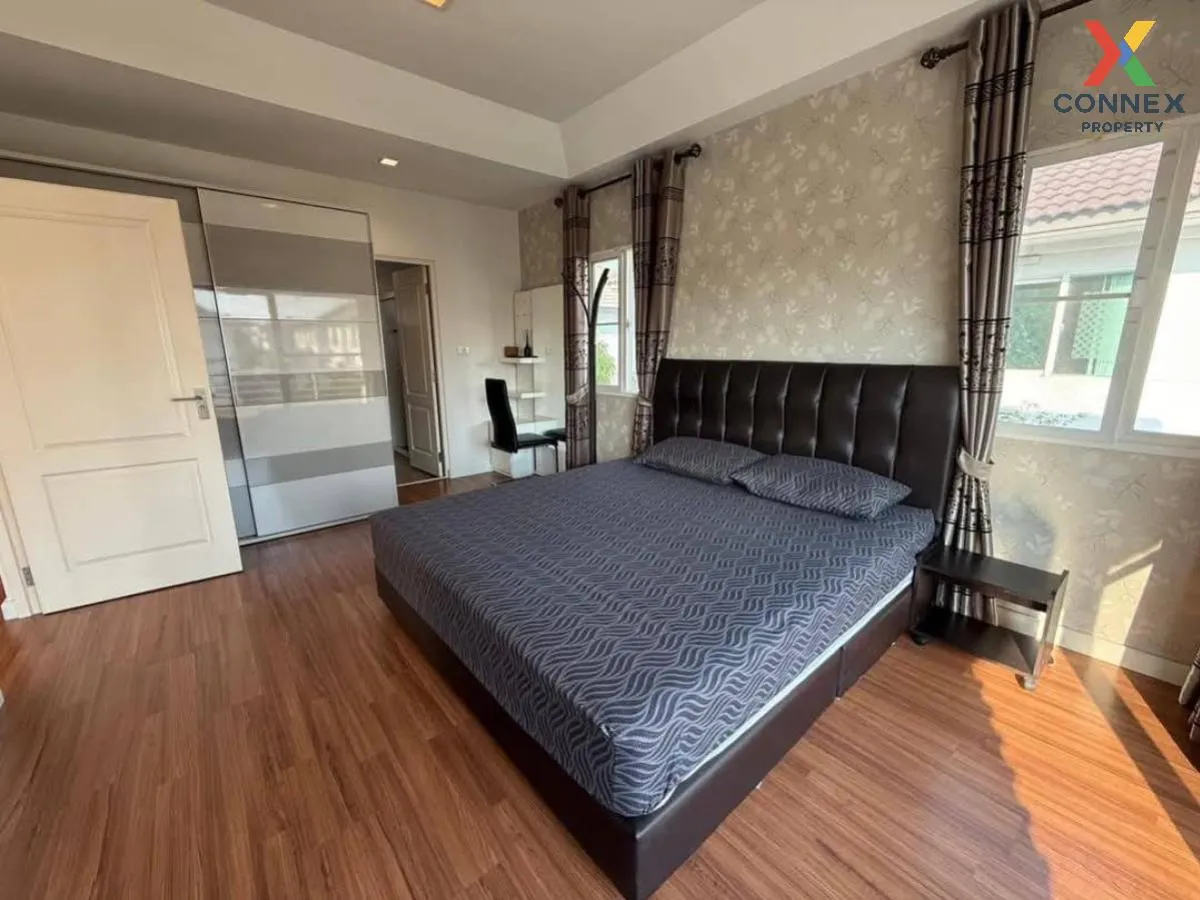 For Rent House , Chaiyapruk Ramintra - Wongwaen 2 , wide frontage