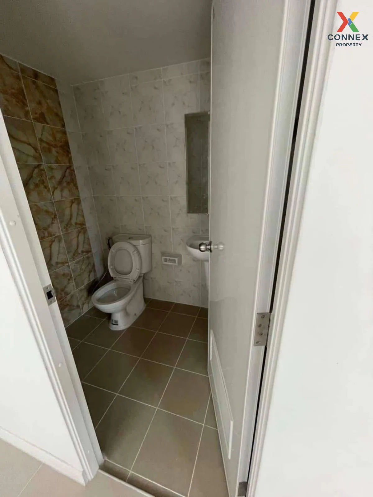 For Rent Townhouse/Townhome  , Lio Wongwaen Rangsit-Khlong 4 , Kh