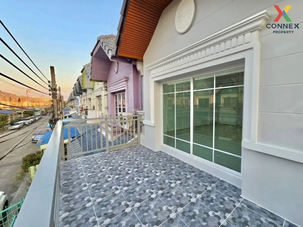 For Sale Townhouse/Townhome  , Manawadee Green Park , Phimonrat ,