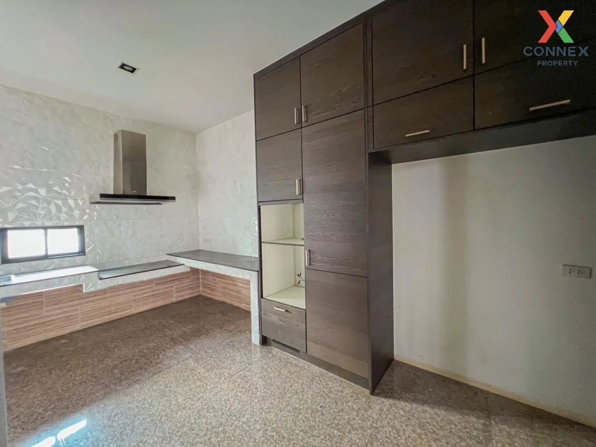 For Sale House , The Lagoon 1-2 , Thai Ko , Sam Khok , Pathum Tha