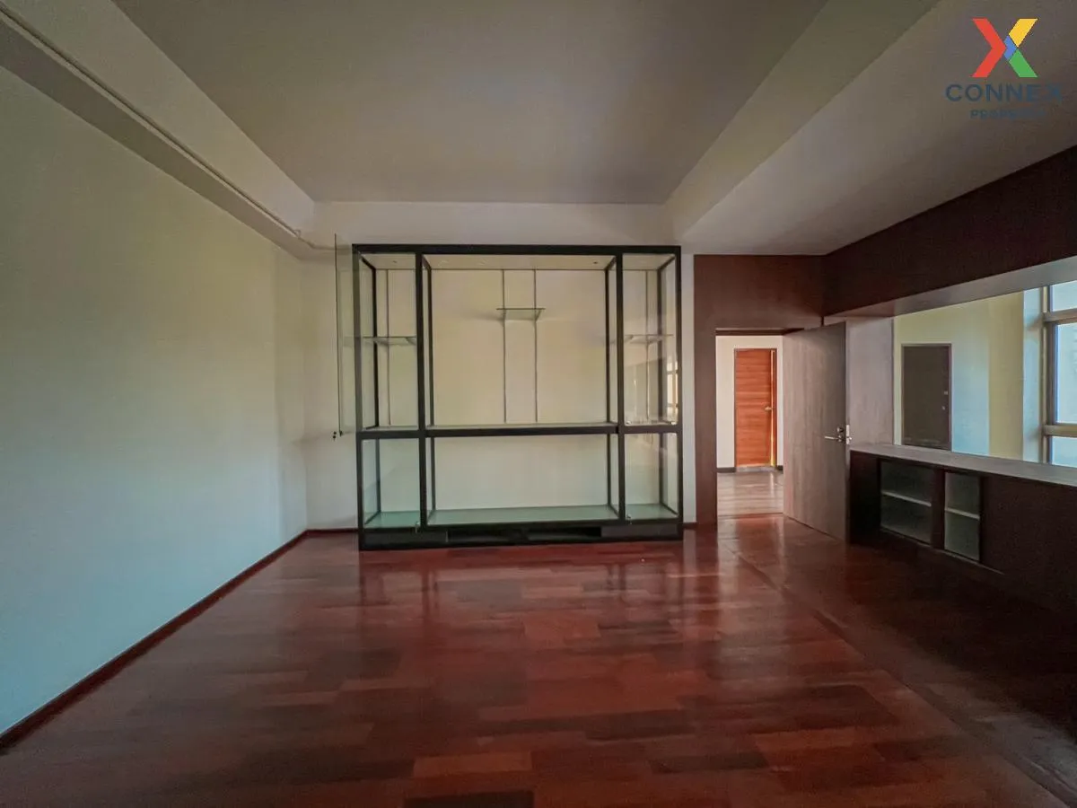 For Sale House , The Lagoon 1-2 , Thai Ko , Sam Khok , Pathum Tha