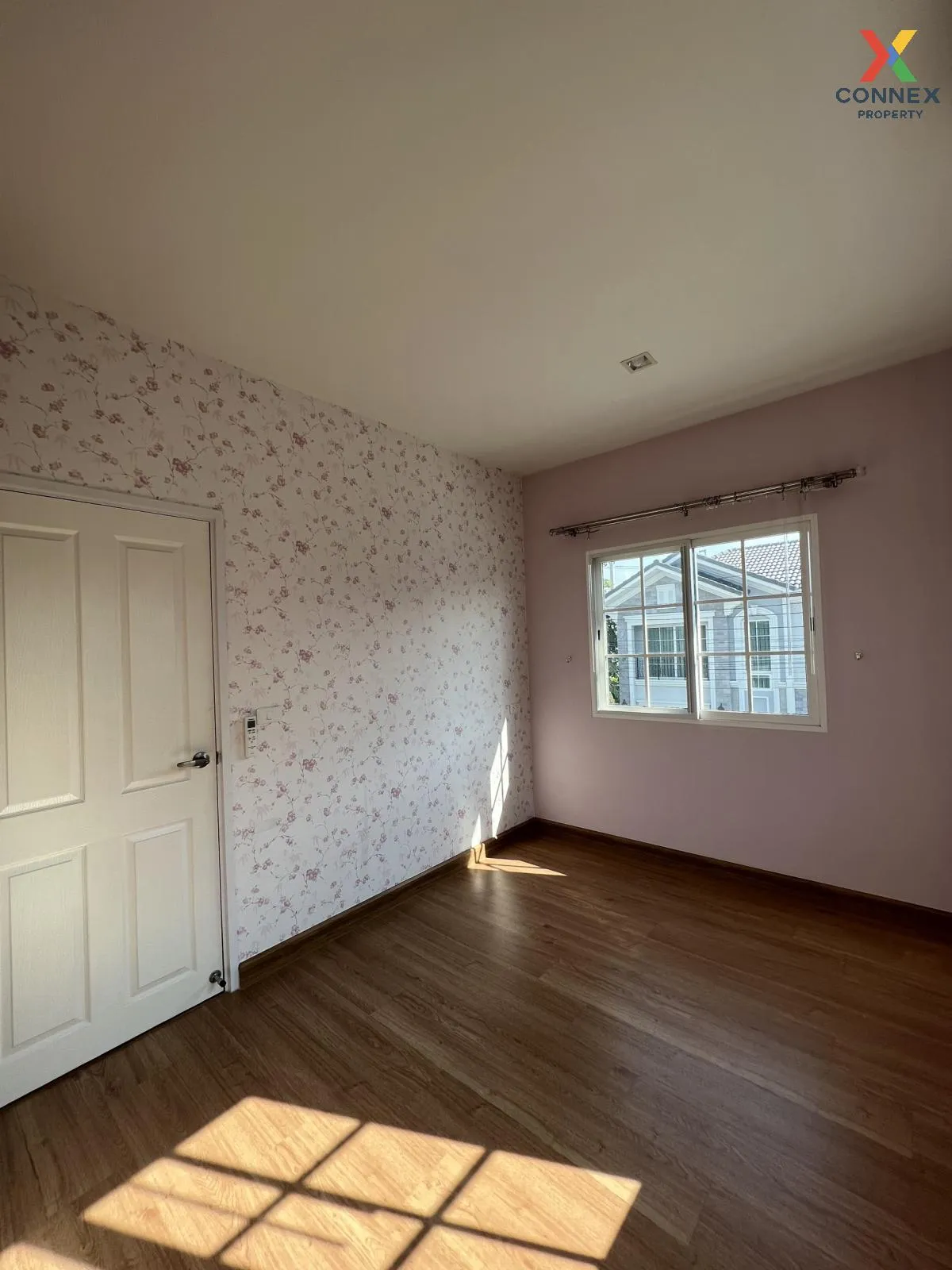 เช่าบ้าน  โกลเด้น นีโอ รามอินทรา - วงแหวน ห้องมุม บางชัน เขต คลอง