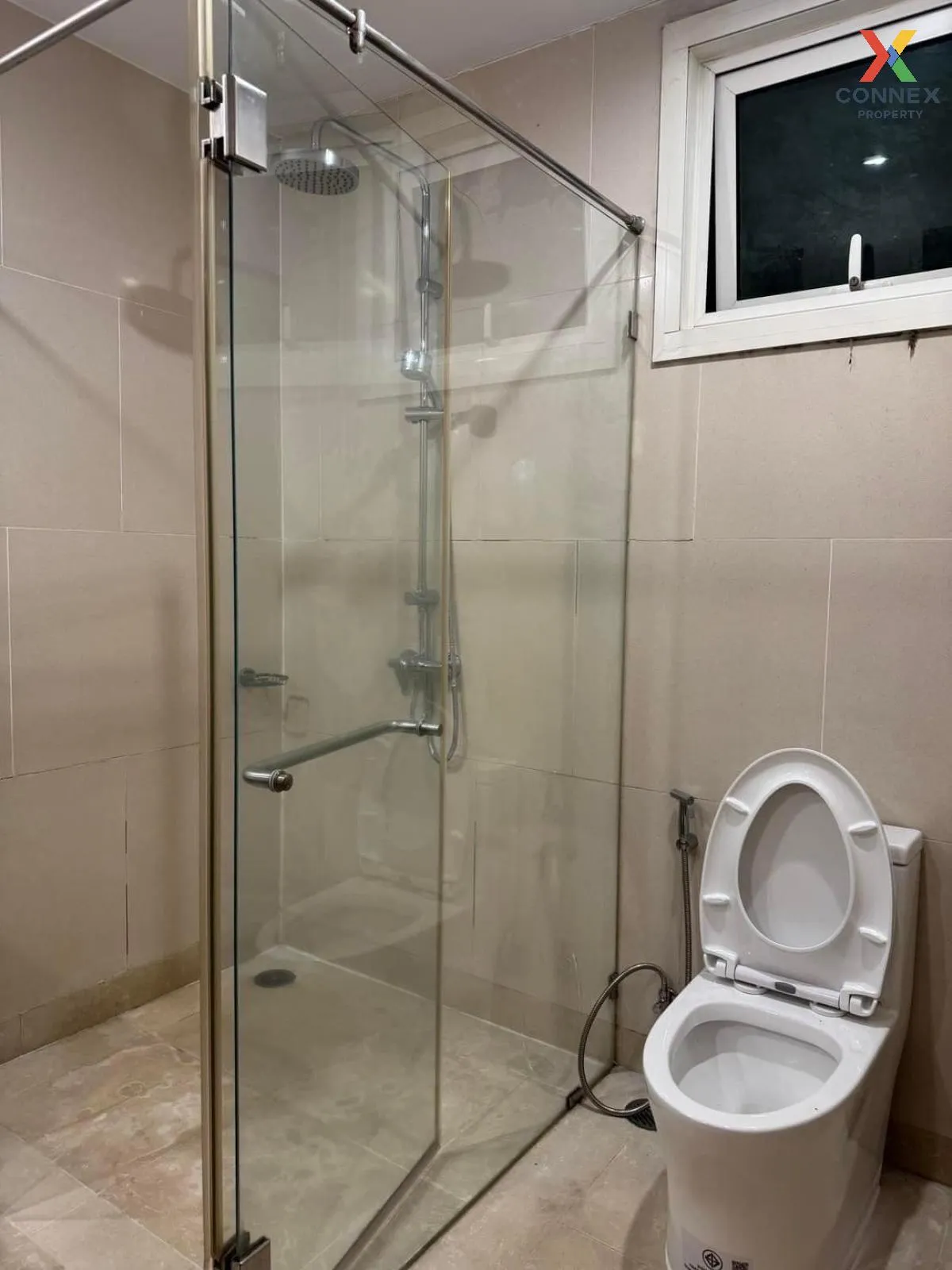 เช่าคอนโด  ดิ เอ็มไพร์ เพลส BTS-ช่องนนทรี ยานนาวา เขต สาทร กรุงเท