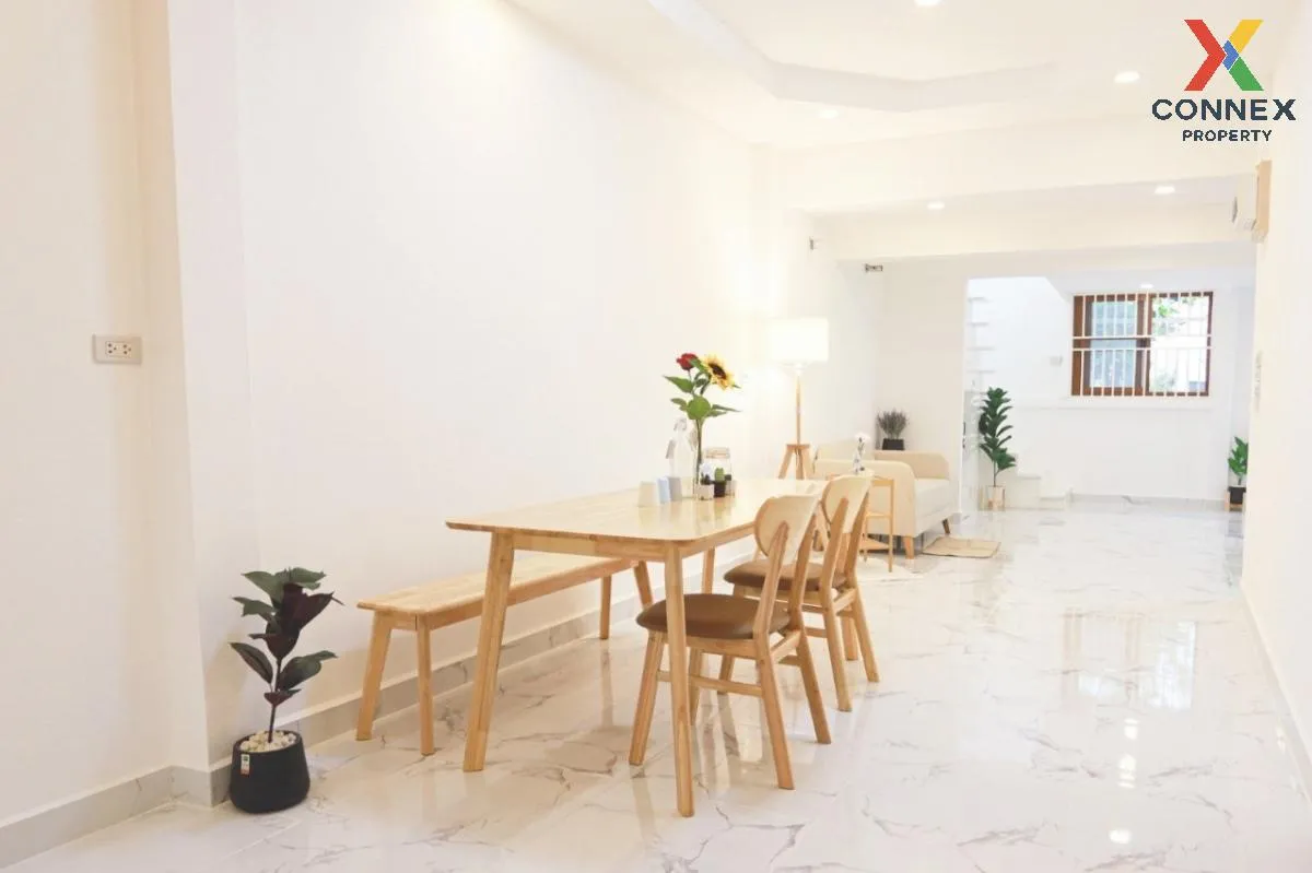 ขายทาวน์เฮ้าส์/ทาวน์โฮม  บ้านเฟรนชิฟ รีโนเวทใหม่ ลาดพร้าว เขต ลาด ขายทาวน์เฮ้าส์/ทาวน์โฮม  บ้านเฟรนชิฟ รีโนเวทใหม่ ลาดพร้าว เขต ลาด