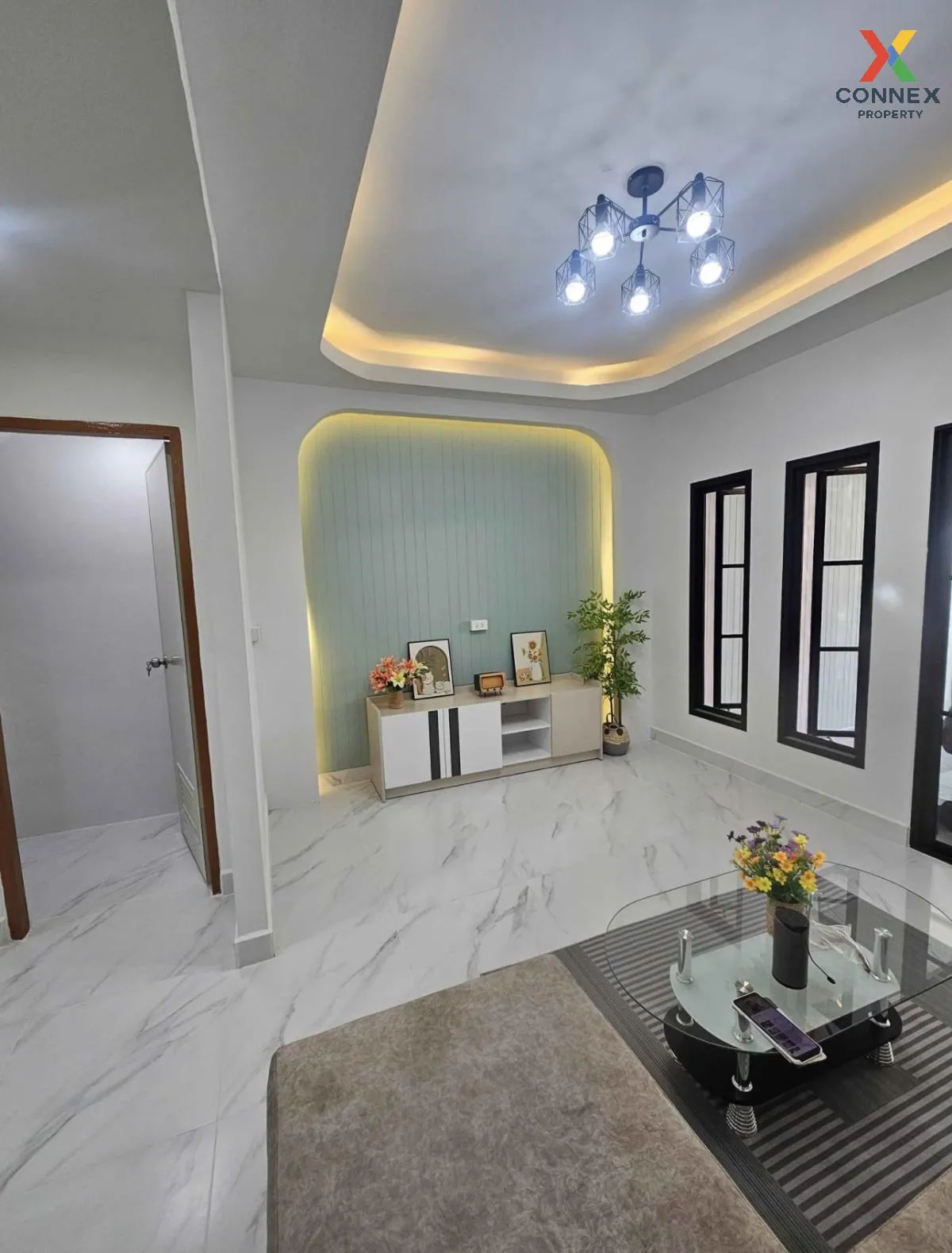 ขายทาวน์เฮ้าส์/ทาวน์โฮม  บ้านเต็มรัก รีโนเวทใหม่ บางคูรัด บางบัวท