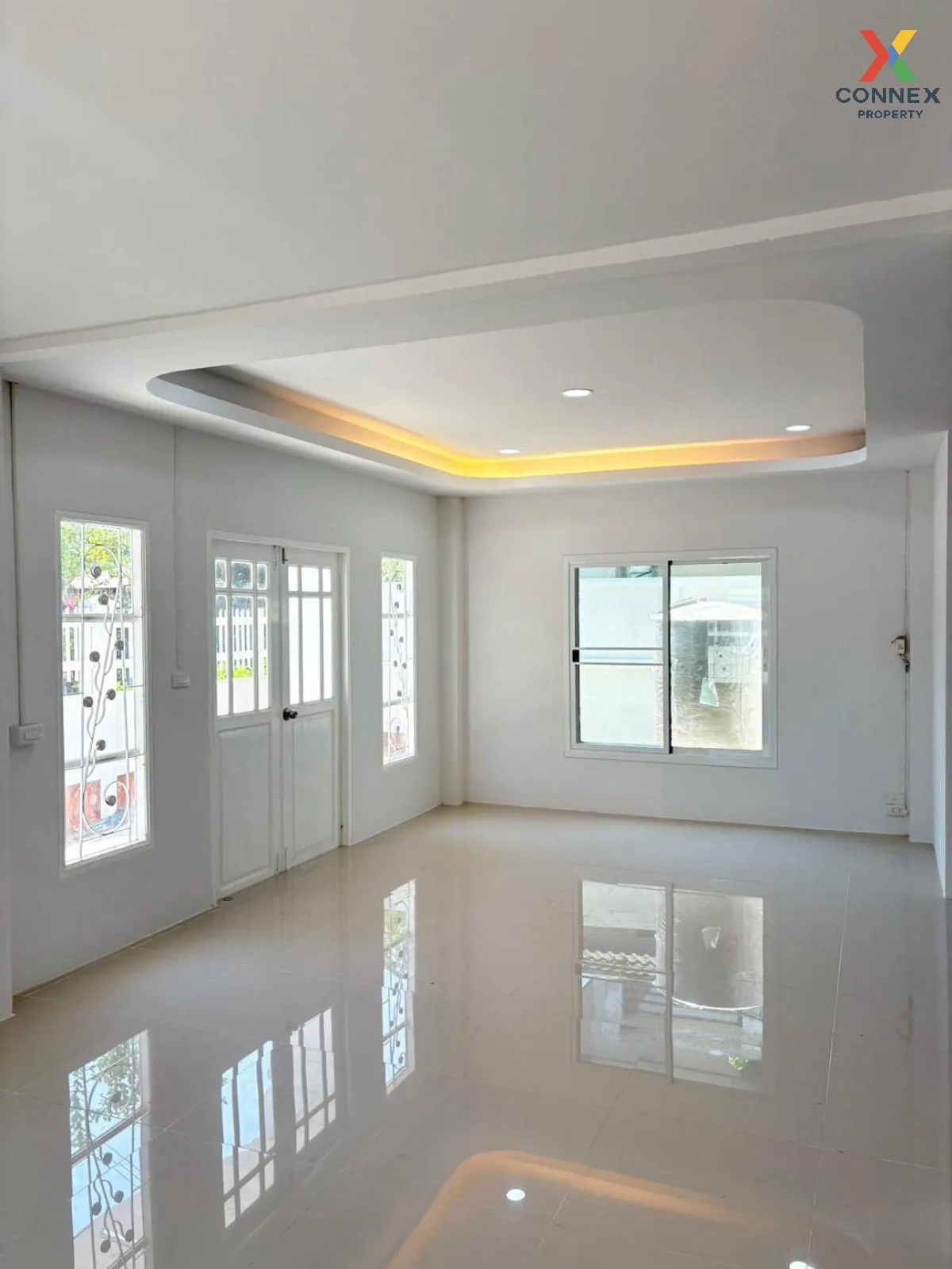 For Sale House , Baan Tawanna Ville khong 9 , wide frontage , new