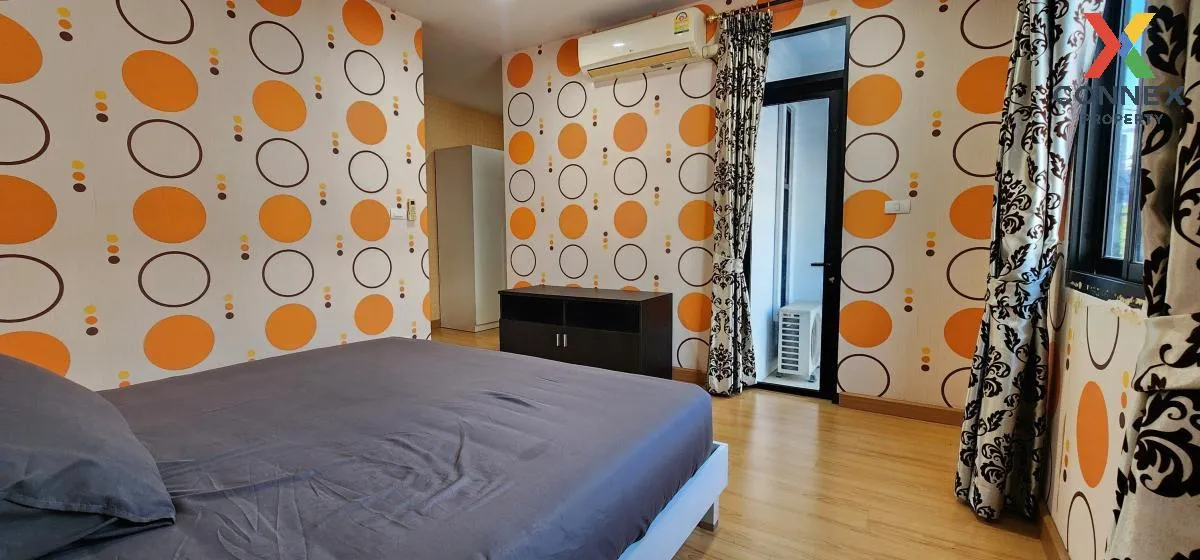 For Rent Townhouse/Townhome  , Sarin Wiz Sukhumvit 107 , wide fro