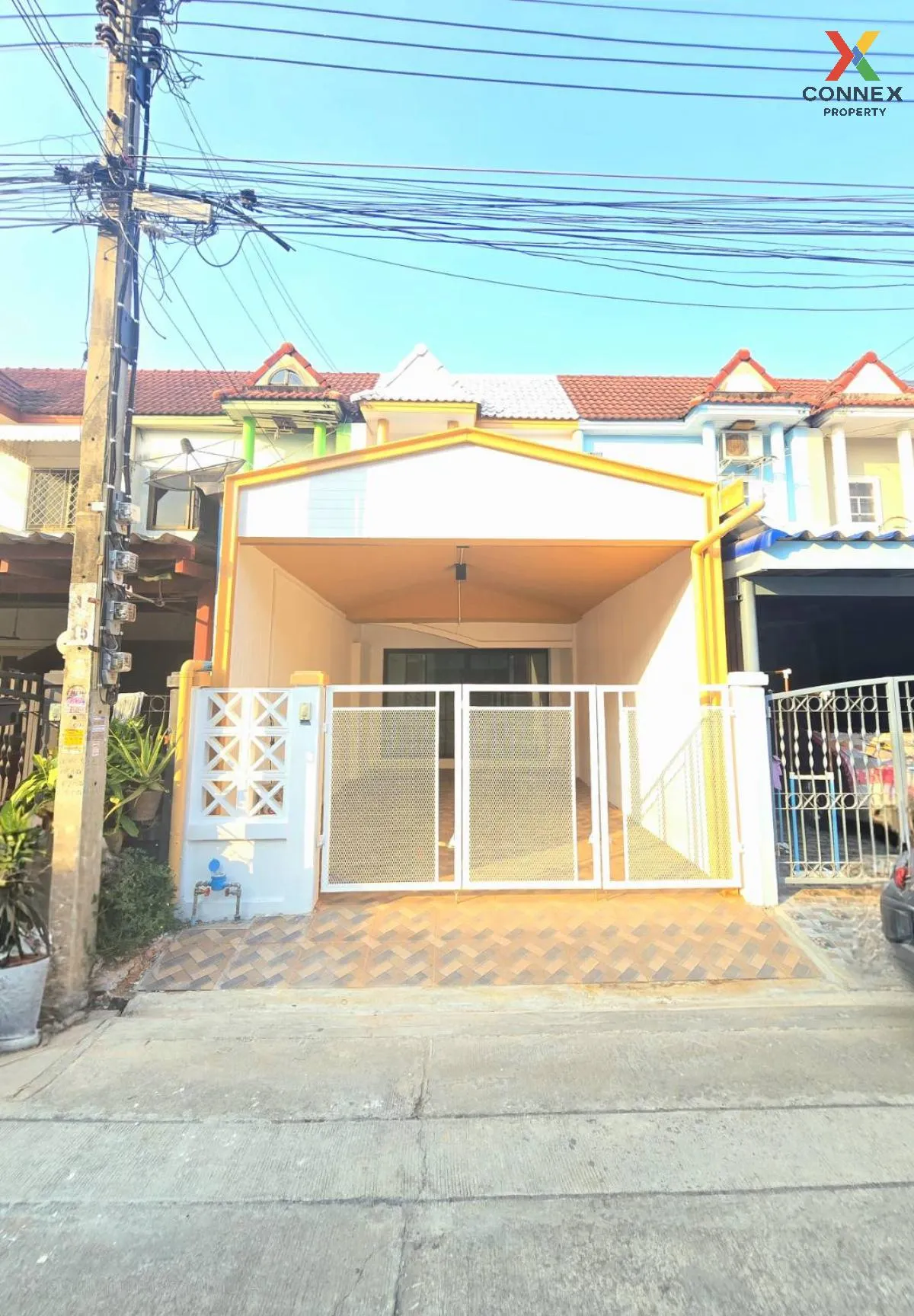 For Sale Townhouse/Townhome  , Ban Poonsinthanee 1 , newly renova 1