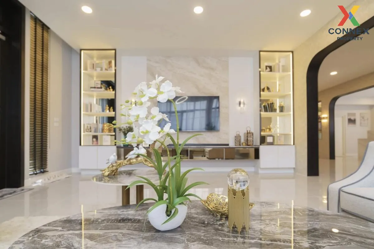 For Rent House , THE CITY Bangna 2 , wide frontage , Bang Phli Ya