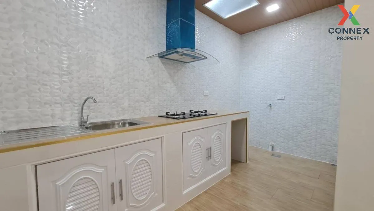 For Sale Townhouse/Townhome  , K.C. Ramintra 8 , Sam Wa Tawan Tok