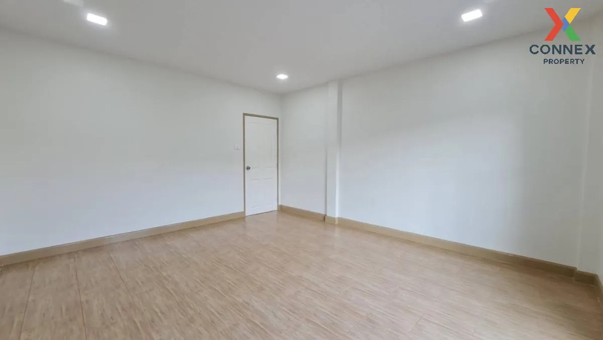 For Sale Townhouse/Townhome  , K.C. Ramintra 8 , Sam Wa Tawan Tok
