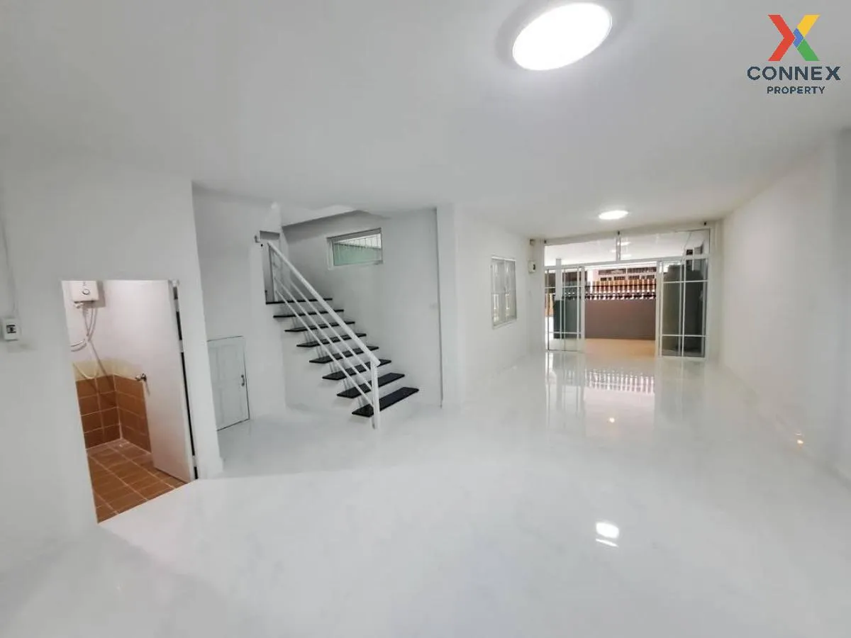 For Sale Townhouse/Townhome  , Phonphat Thaisomboon 3 - Rangsit K