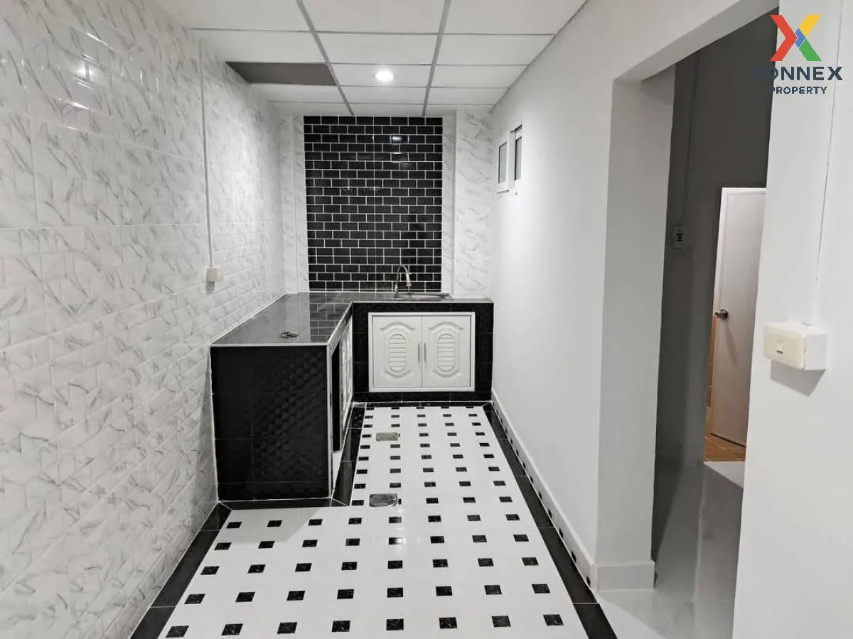 For Sale Townhouse/Townhome  , Phonphat Thaisomboon 3 - Rangsit K