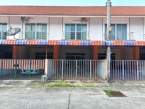 For Sale Townhouse Sri Siam Hat Yai , wide frontage , Khuan Lang , Hat Yai 