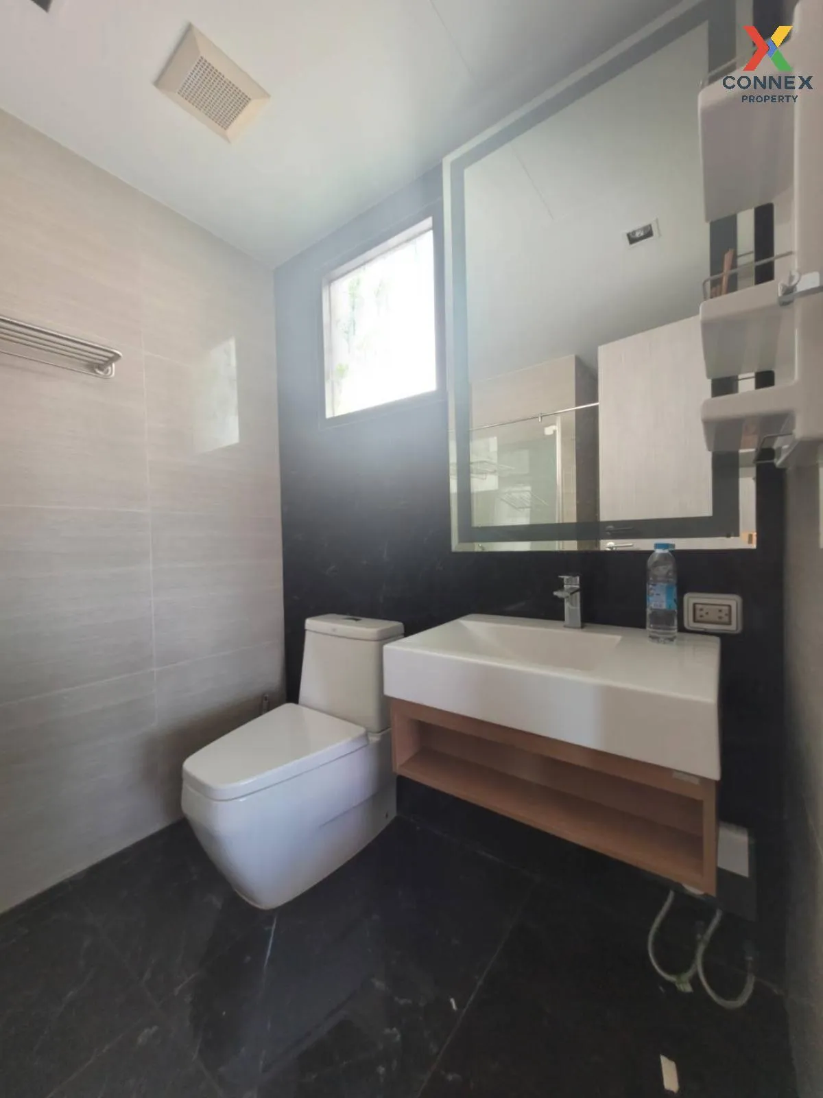 For Sale Condo , Aeras Beachfront Condominium Jomtien Pattaya , n