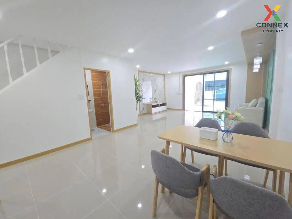 ขายทาวน์เฮ้าส์/ทาวน์โฮม  บ้านรสสุคนธ์ รีโนเวทใหม่ บางแม่นาง บางให
