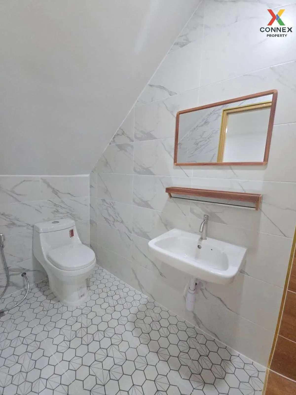 ขายทาวน์เฮ้าส์/ทาวน์โฮม  บ้านรสสุคนธ์ รีโนเวทใหม่ บางแม่นาง บางให