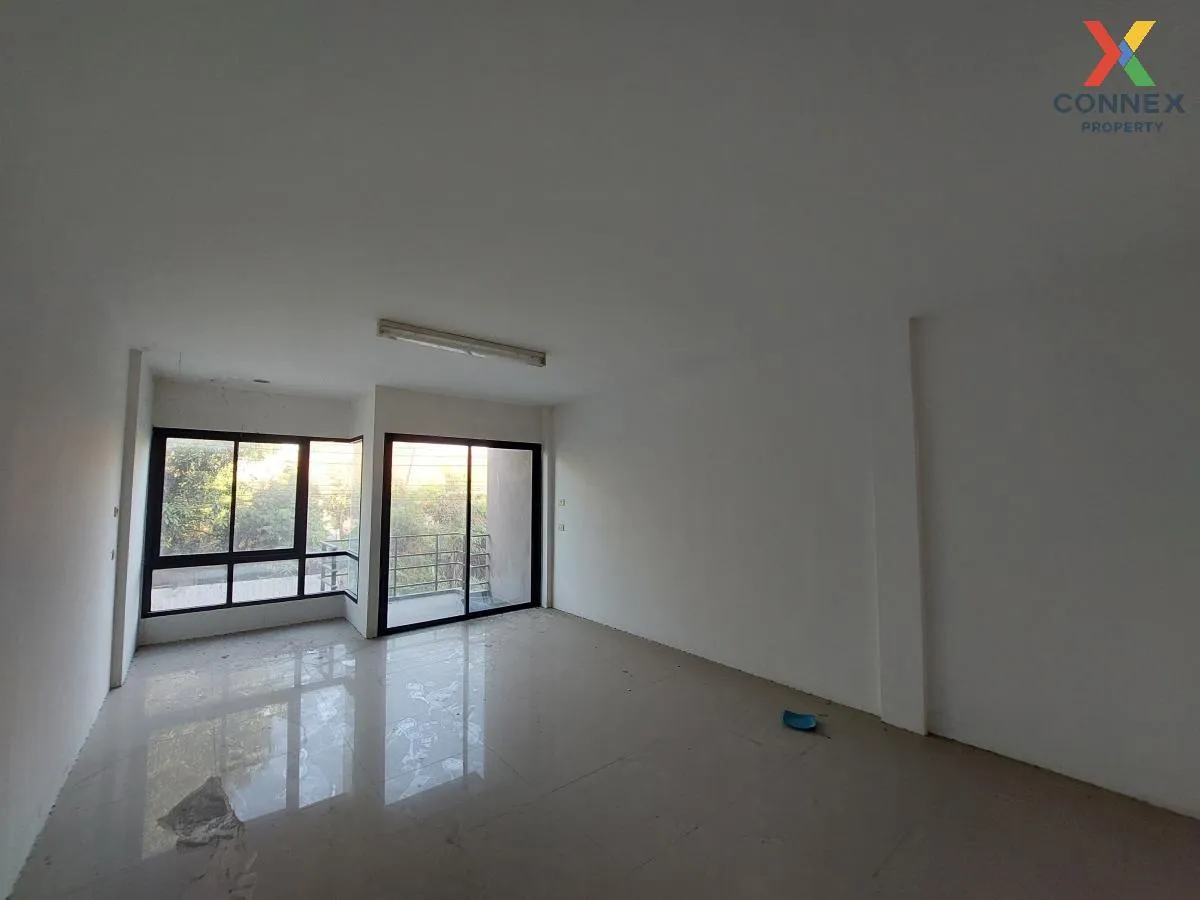 For Sale Commercial Building , Northland Nong Mai Daeng , Nong Ma For Sale Commercial Building , Northland Nong Mai Daeng , Nong Ma