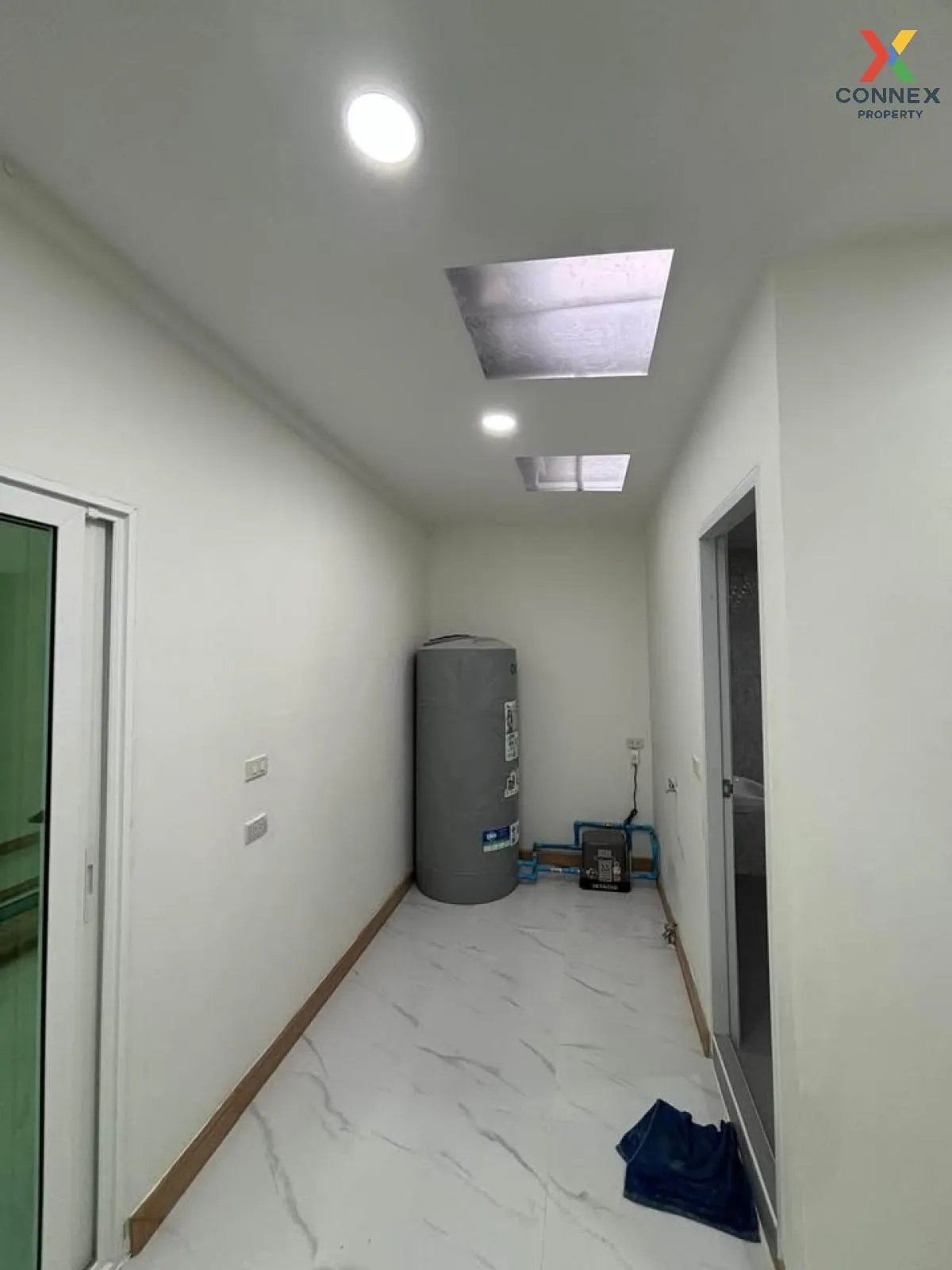 For Rent Townhouse/Townhome  , Baan Sirisook Don Mueang , corner 