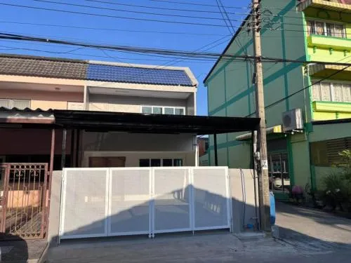 For Rent Townhouse/Townhome  , Baan Sirisook Don Mueang , corner unit , wide frontage , newly renovated , Don Mueang , Don Mueang , Bangkok , CX-118111