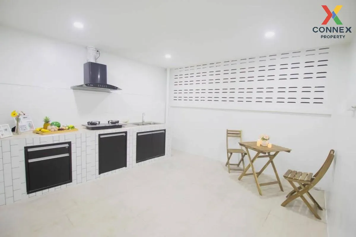 ขายทาวน์เฮ้าส์/ทาวน์โฮม  บ้านธนารมณ์ รีโนเวทใหม่ ลาดสวาย ลำลูกกา 